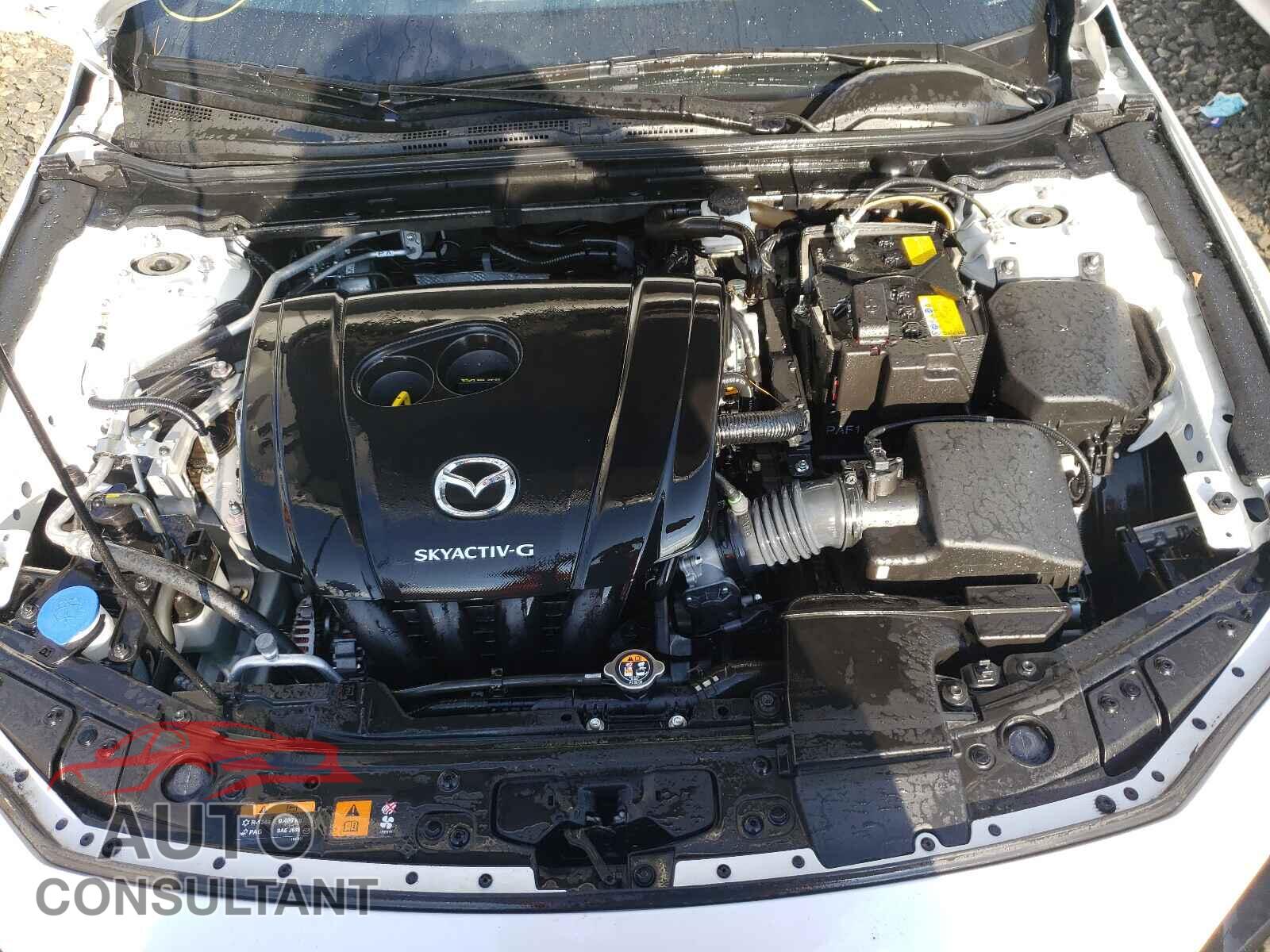 MAZDA 3 2021 - JM1BPBKL8M1329357