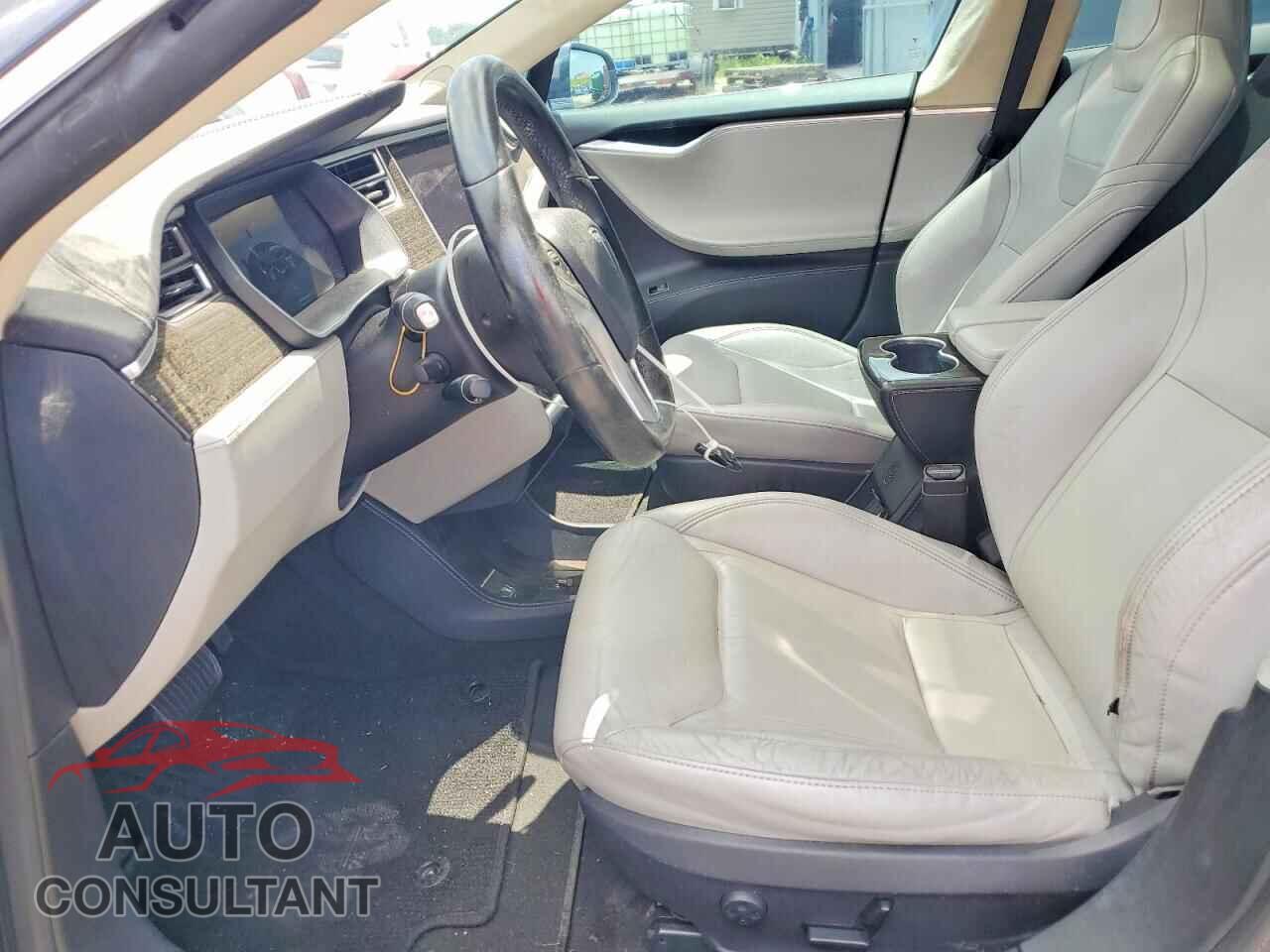 TESLA MODEL S 2016 - 5YJSA1E11GF130197