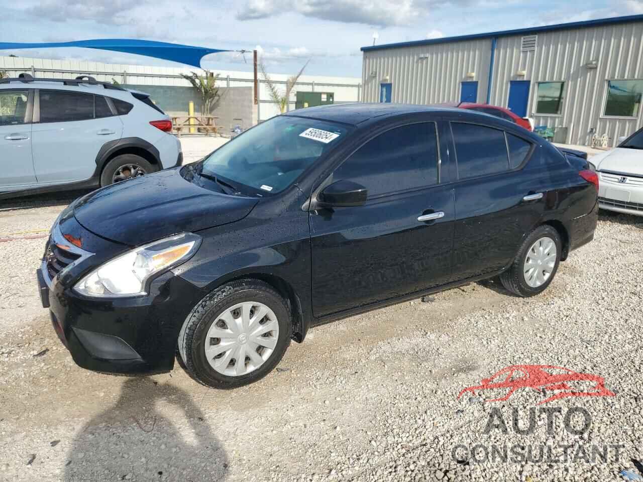 NISSAN VERSA 2017 - 3N1CN7AP7HL840927