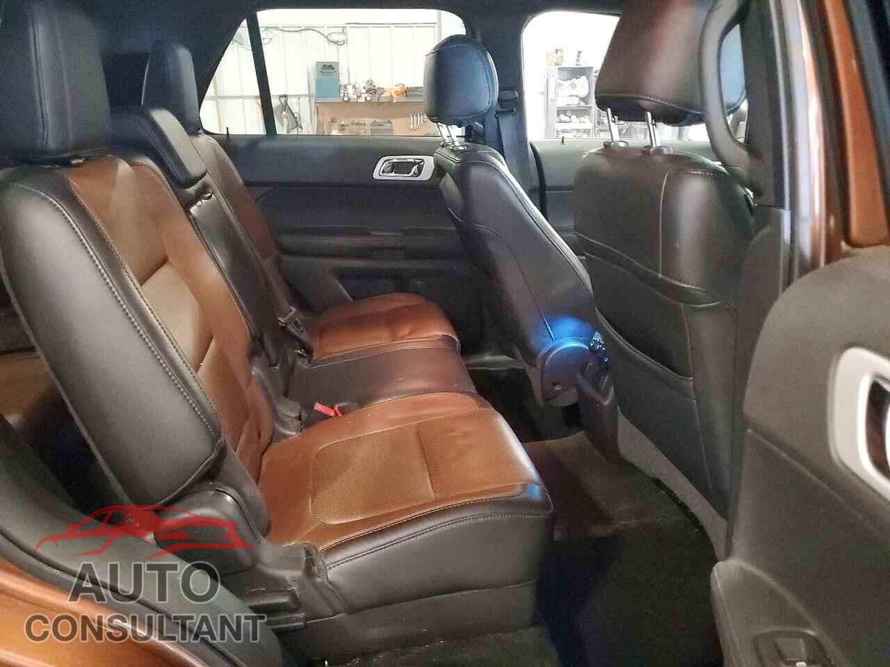 FORD EXPLORER 2011 - 1FMHK8F81BGA73084