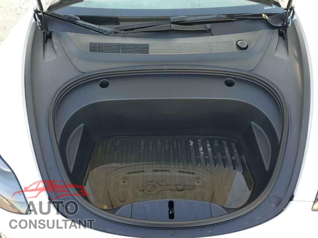 TESLA MODEL 3 2023 - 5YJ3E1EC0PF551256