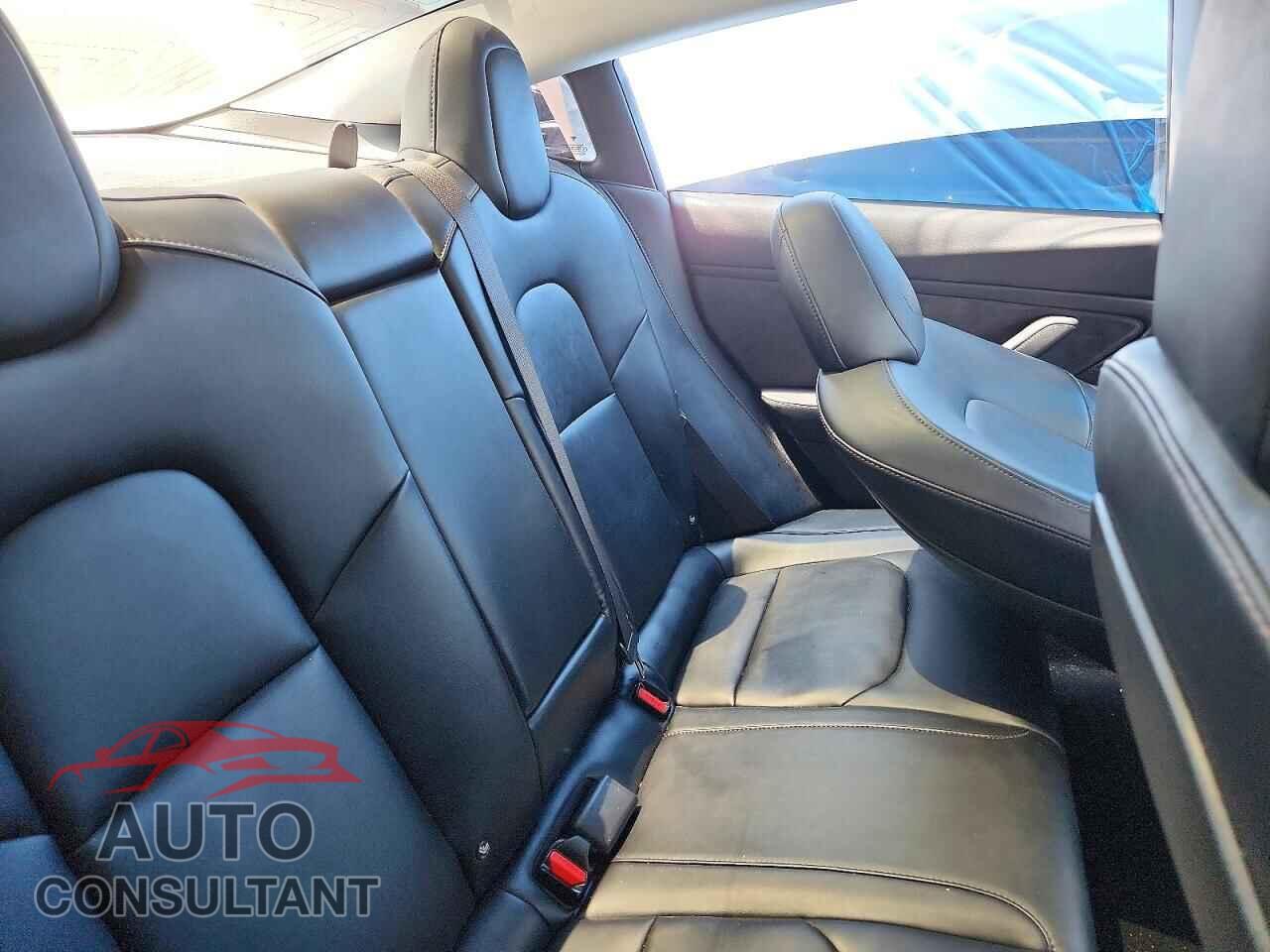 TESLA MODEL 3 2018 - 5YJ3E1EA4JF012340