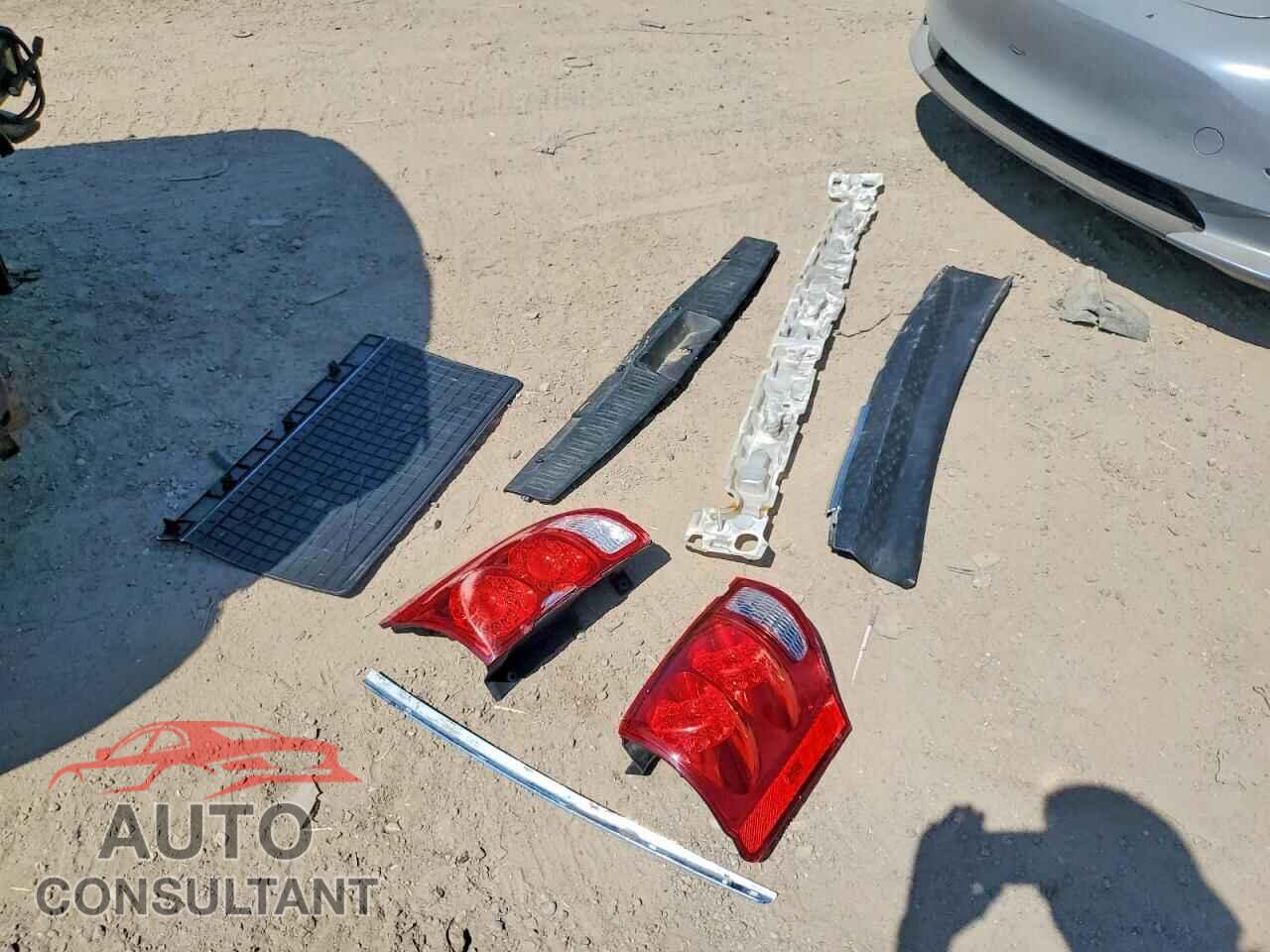 DODGE CARAVAN 2017 - 2C4RDGEG4HR718680