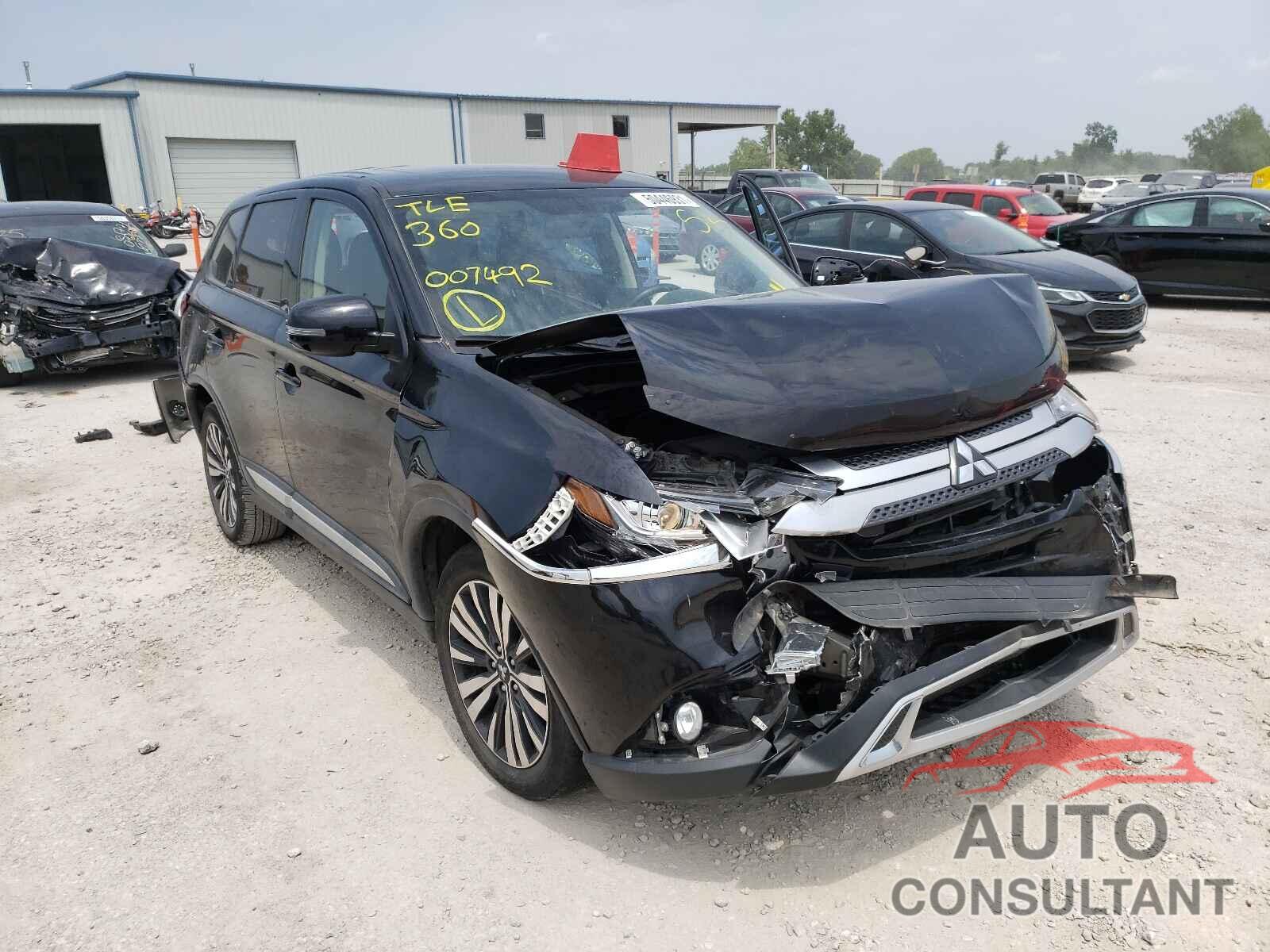 MITSUBISHI OUTLANDER 2019 - JA4AD3A39KZ007492