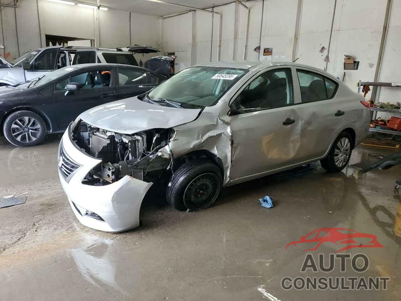 NISSAN VERSA 2012 - 3N1CN7AP9CL826066