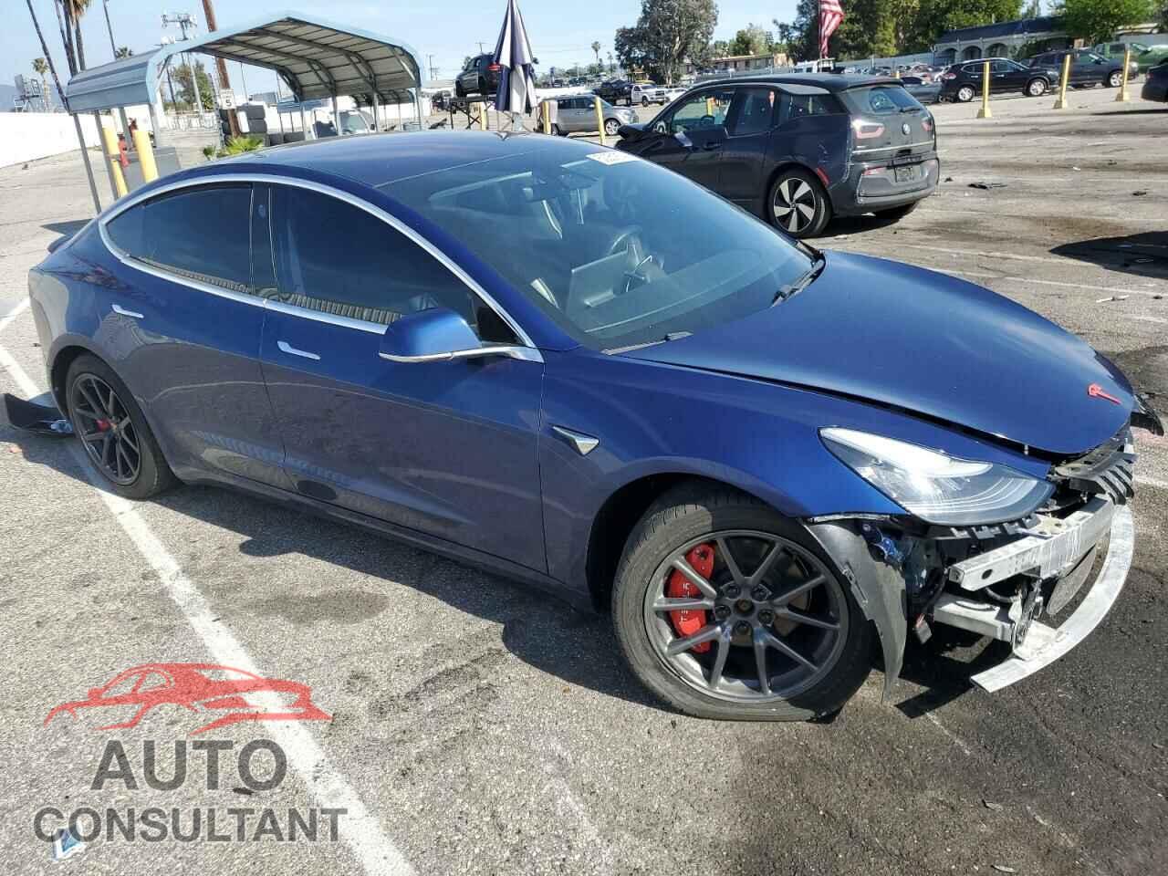 TESLA MODEL 3 2018 - 5YJ3E1EB9JF093666