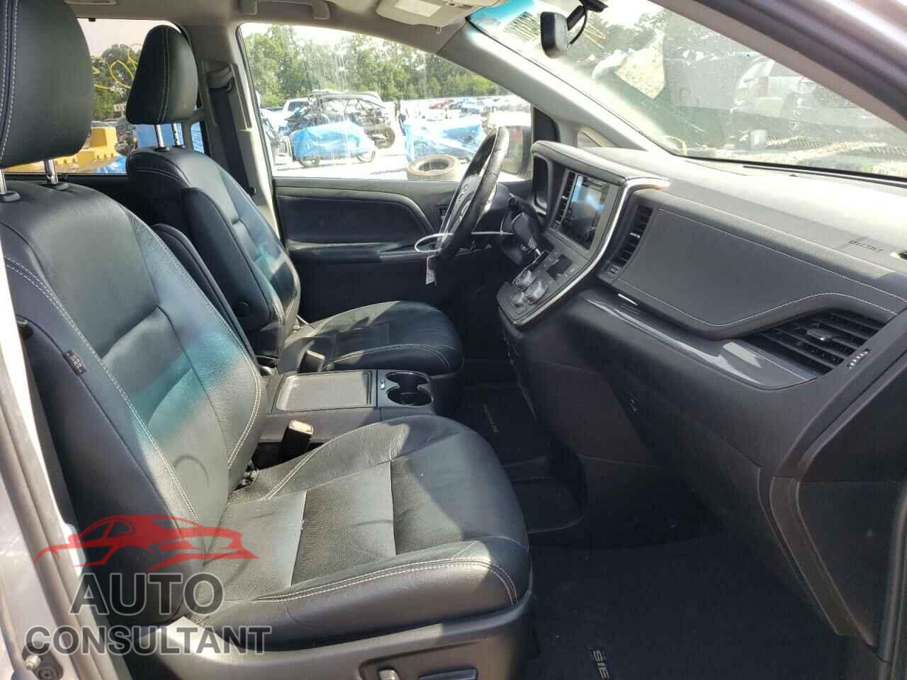 TOYOTA SIENNA 2017 - 5TDXZ3DC7HS777732