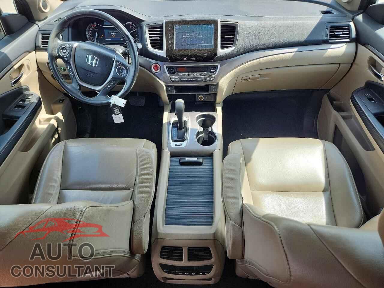 HONDA PILOT 2017 - 5FNYF5H54HB040089