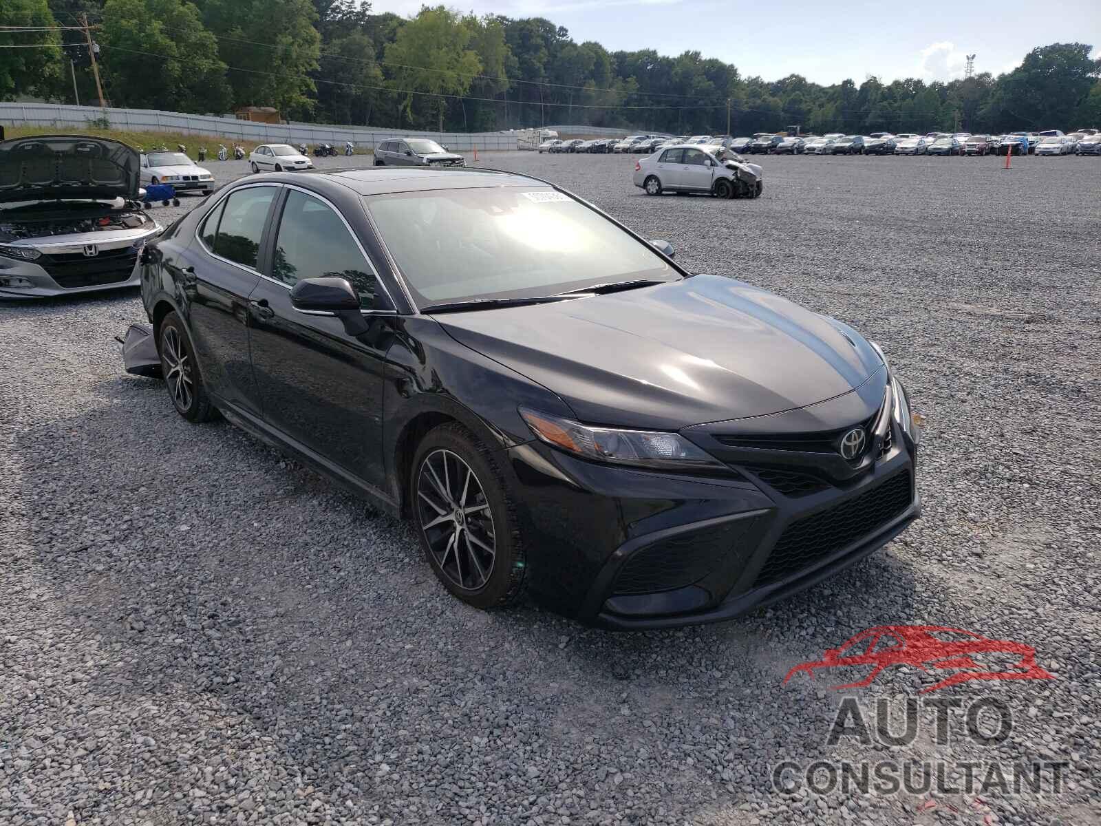 TOYOTA CAMRY 2021 - 4T1G11AK3MU592618