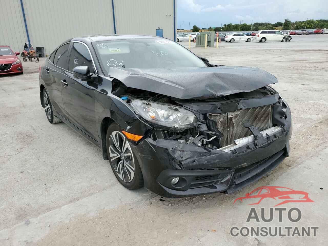 HONDA CIVIC 2018 - 19XFC1F78JE000705