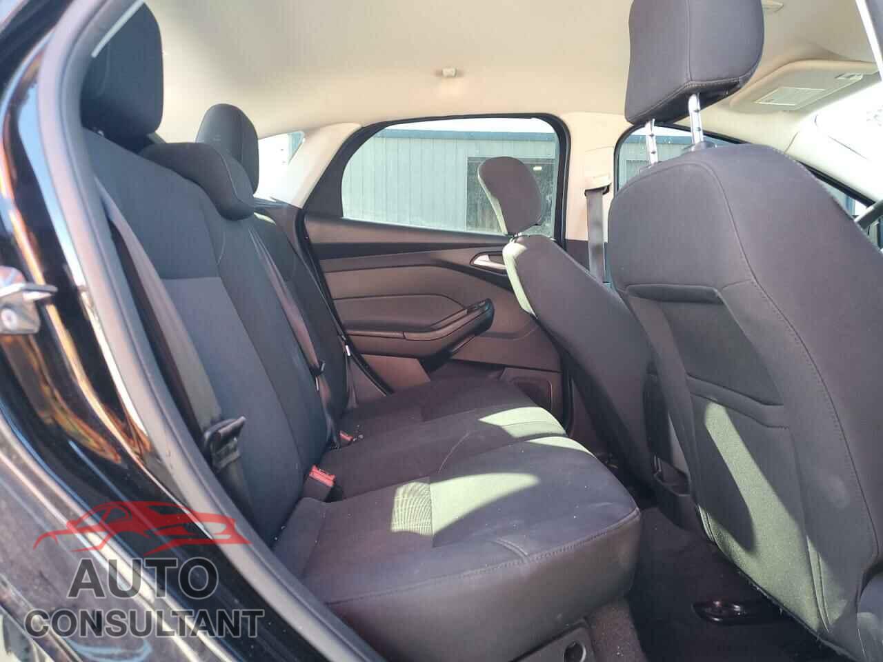 FORD FOCUS 2017 - 1FADP3K29HL216054