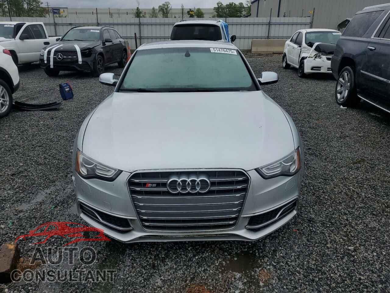 AUDI S5/RS5 2013 - WAUCGAFR7DA015631