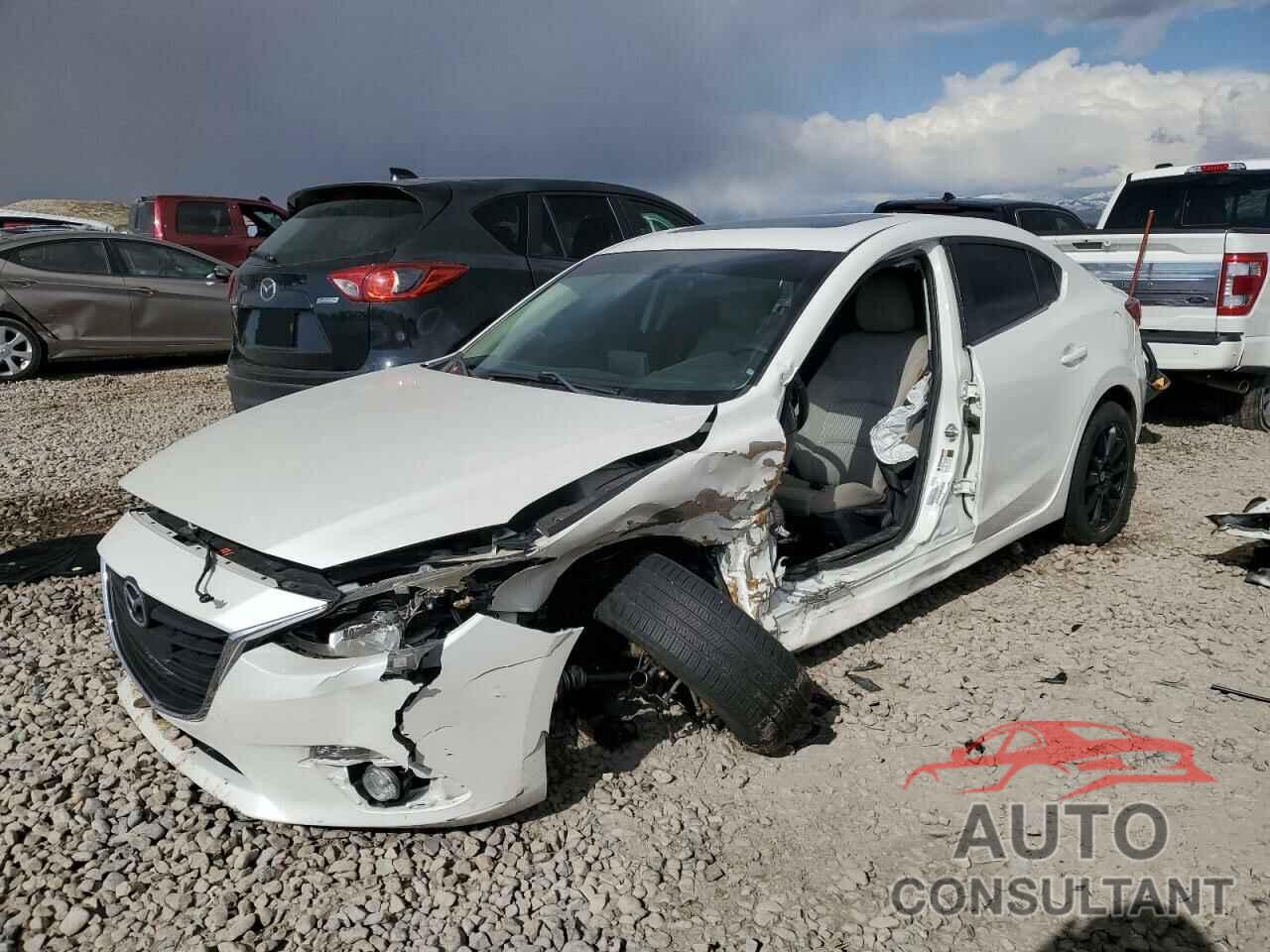 MAZDA 3 2015 - JM1BM1V77F1222644