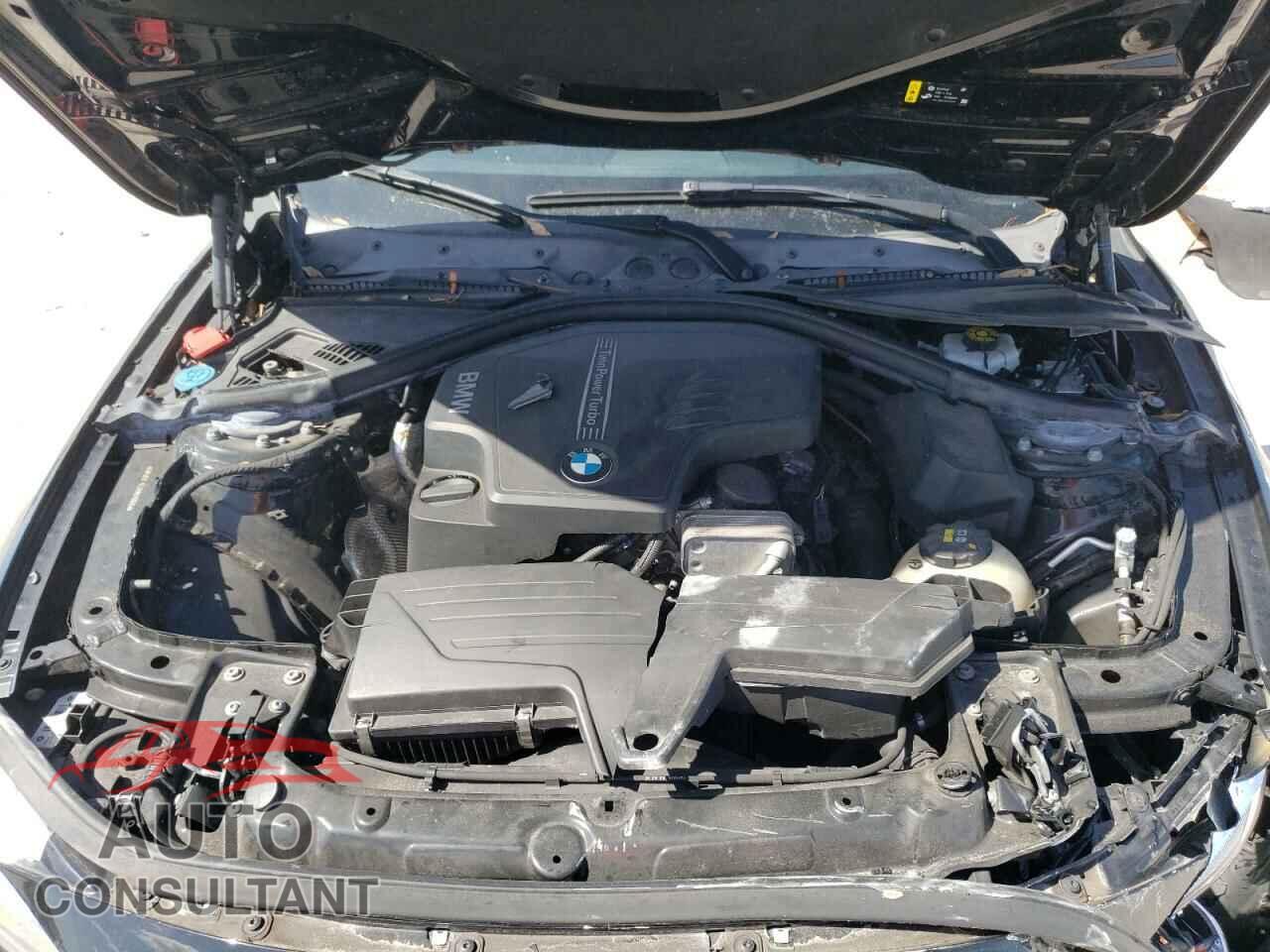 BMW 3 SERIES 2017 - WBA8E1G32HNU16685