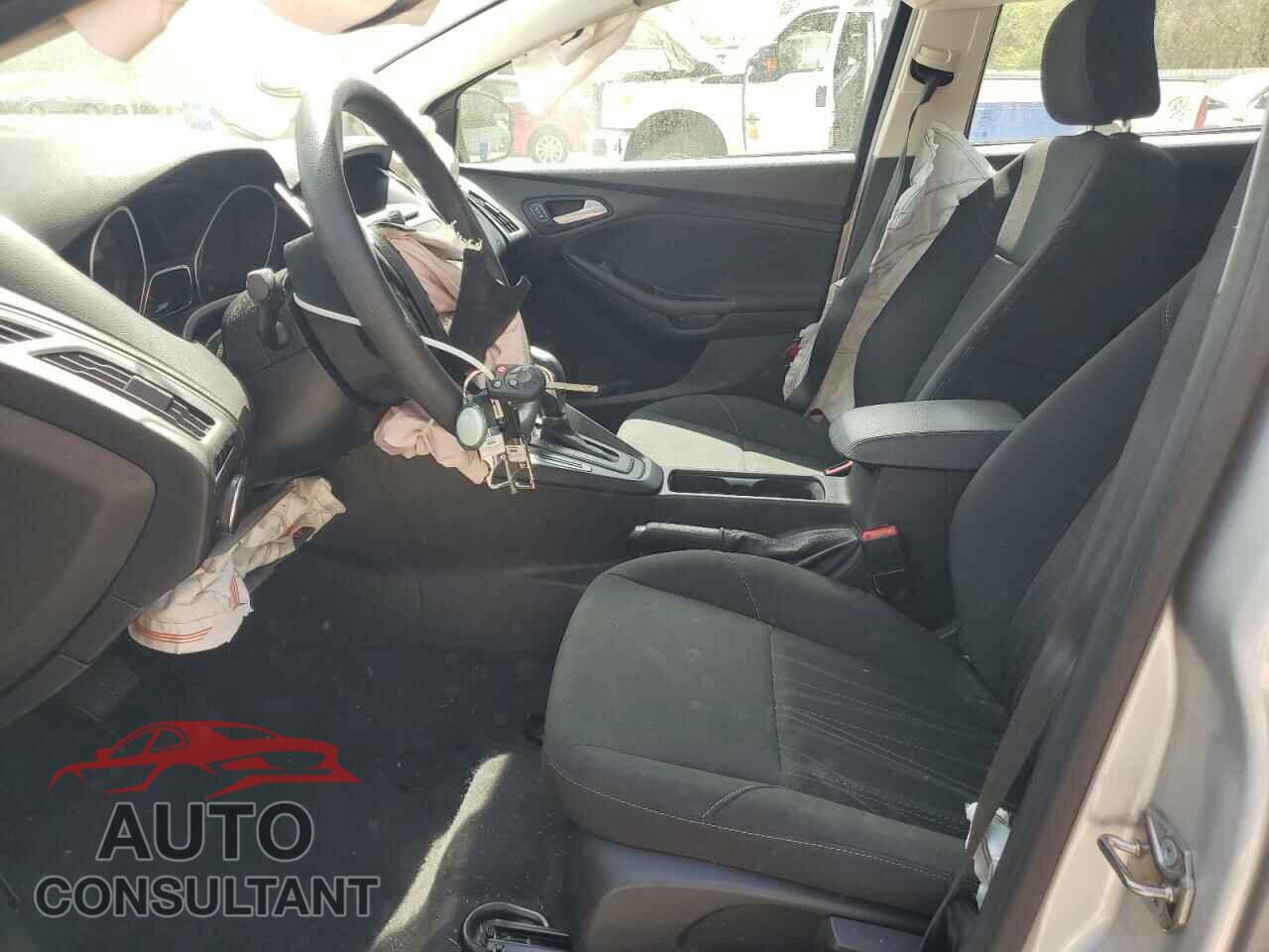 FORD FOCUS 2016 - 1FADP3F22GL341096
