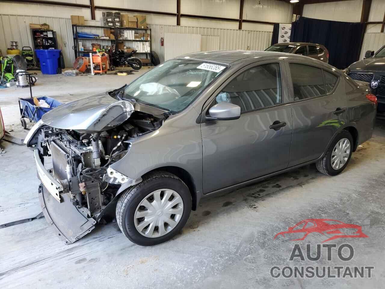 NISSAN VERSA 2018 - 3N1CN7AP0JL865206