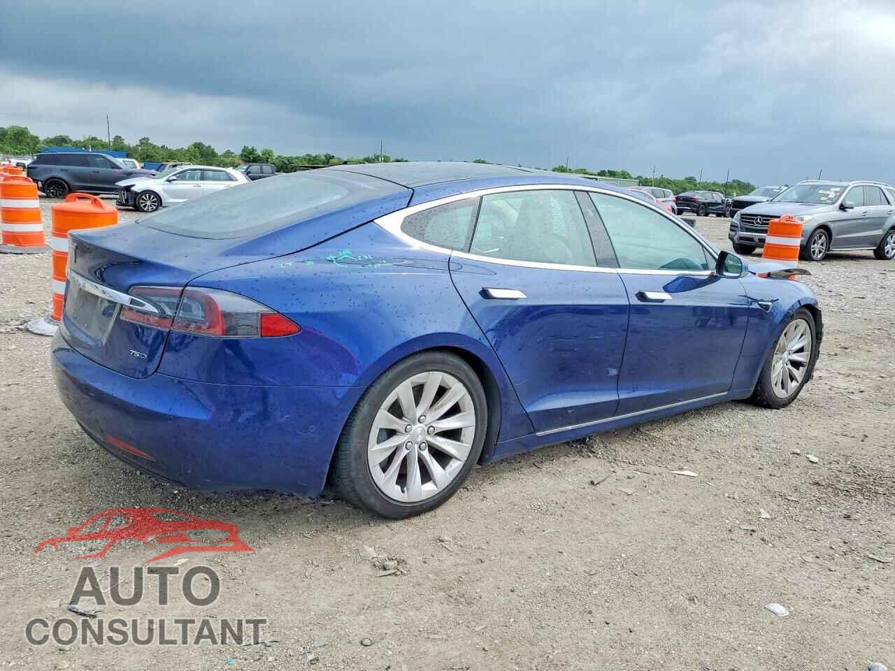 TESLA MODEL S 2017 - 5YJSA1E27HF221484