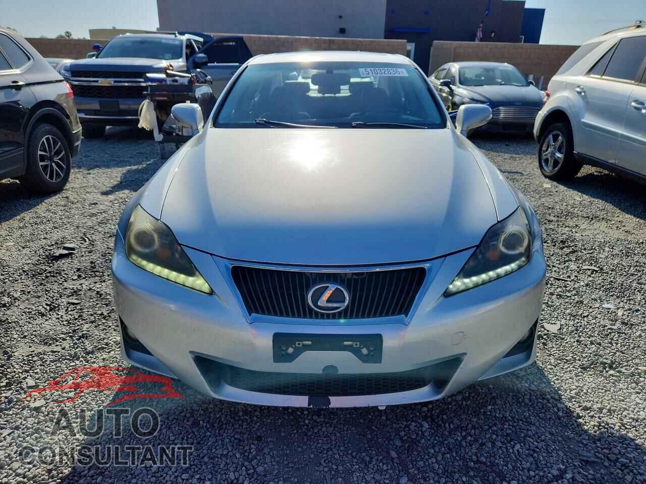 LEXUS IS 2012 - JTHBF5C26C2102539