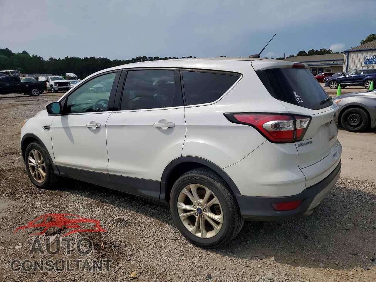 FORD ESCAPE 2017 - 1FMCU0GDXHUB73910