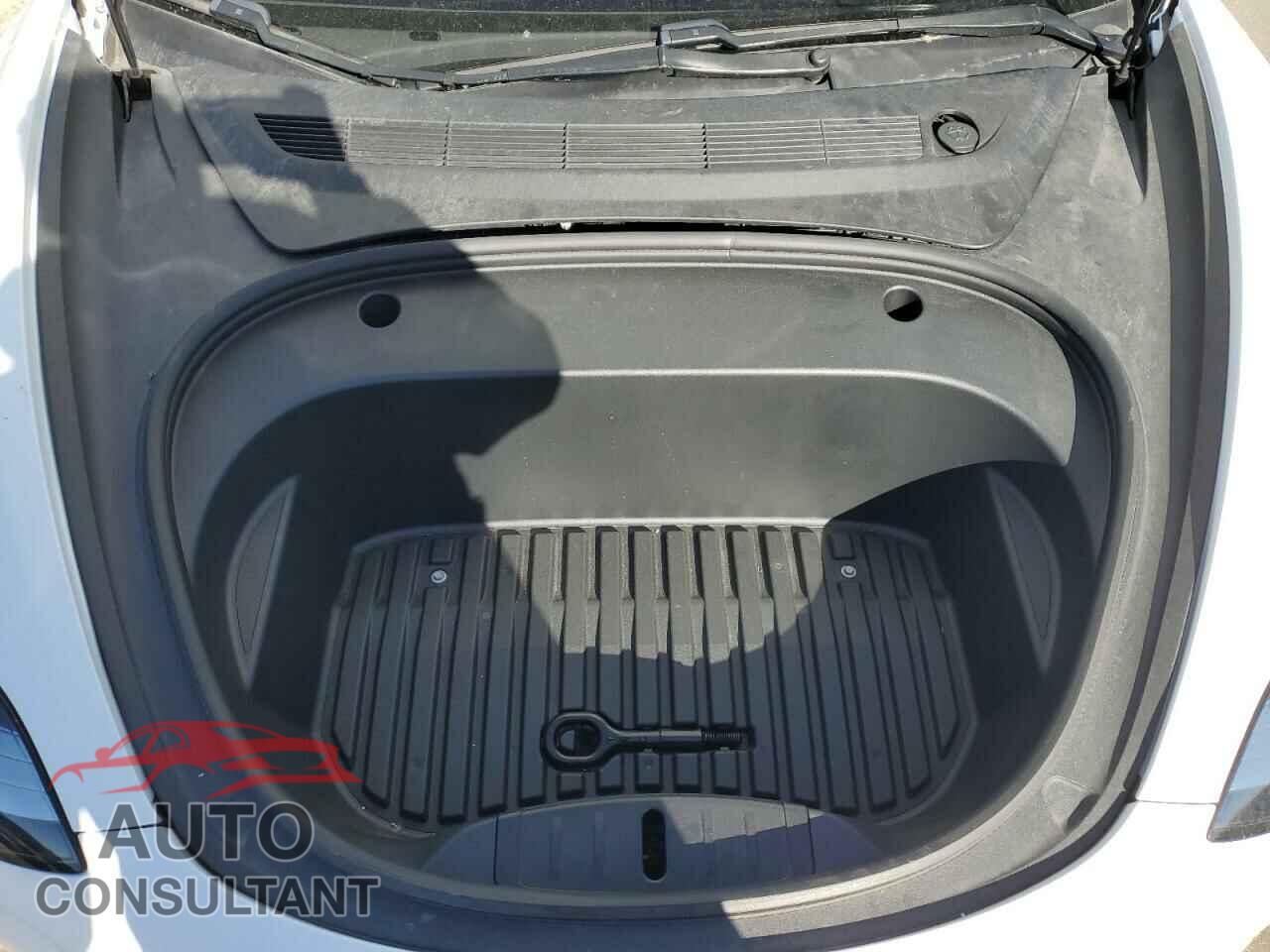 TESLA MODEL 3 2018 - 5YJ3E1EB6JF122282