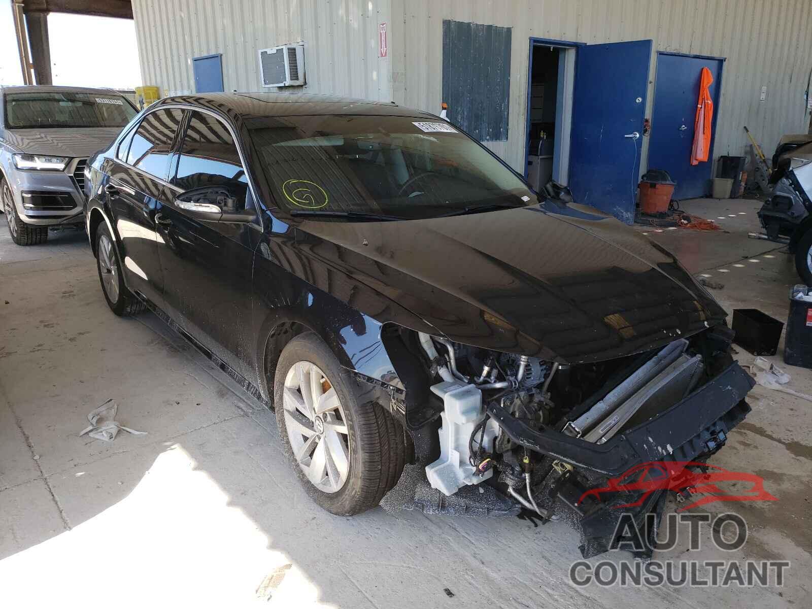 VOLKSWAGEN PASSAT 2018 - 1VWBA7A37JC019777