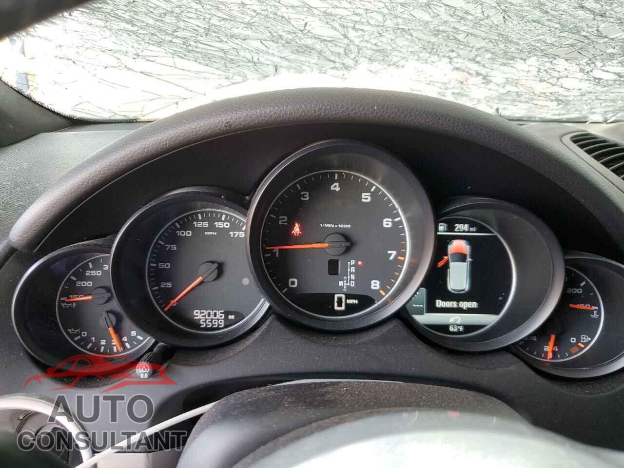 PORSCHE CAYENNE 2017 - WP1AA2A28HKA83625