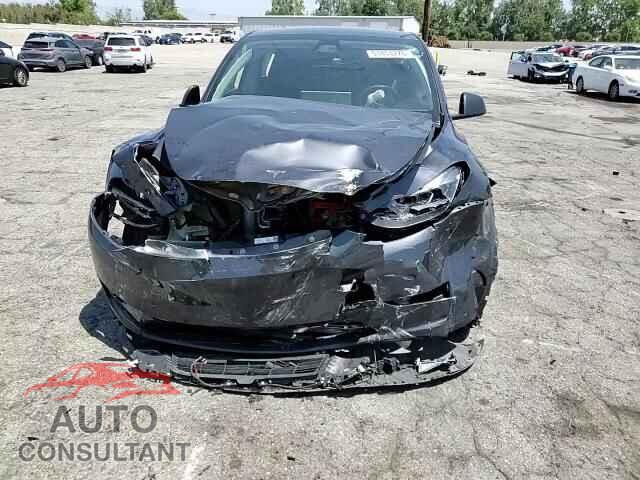 TESLA MODEL Y 2024 - 7SAYGDEE2RF089727