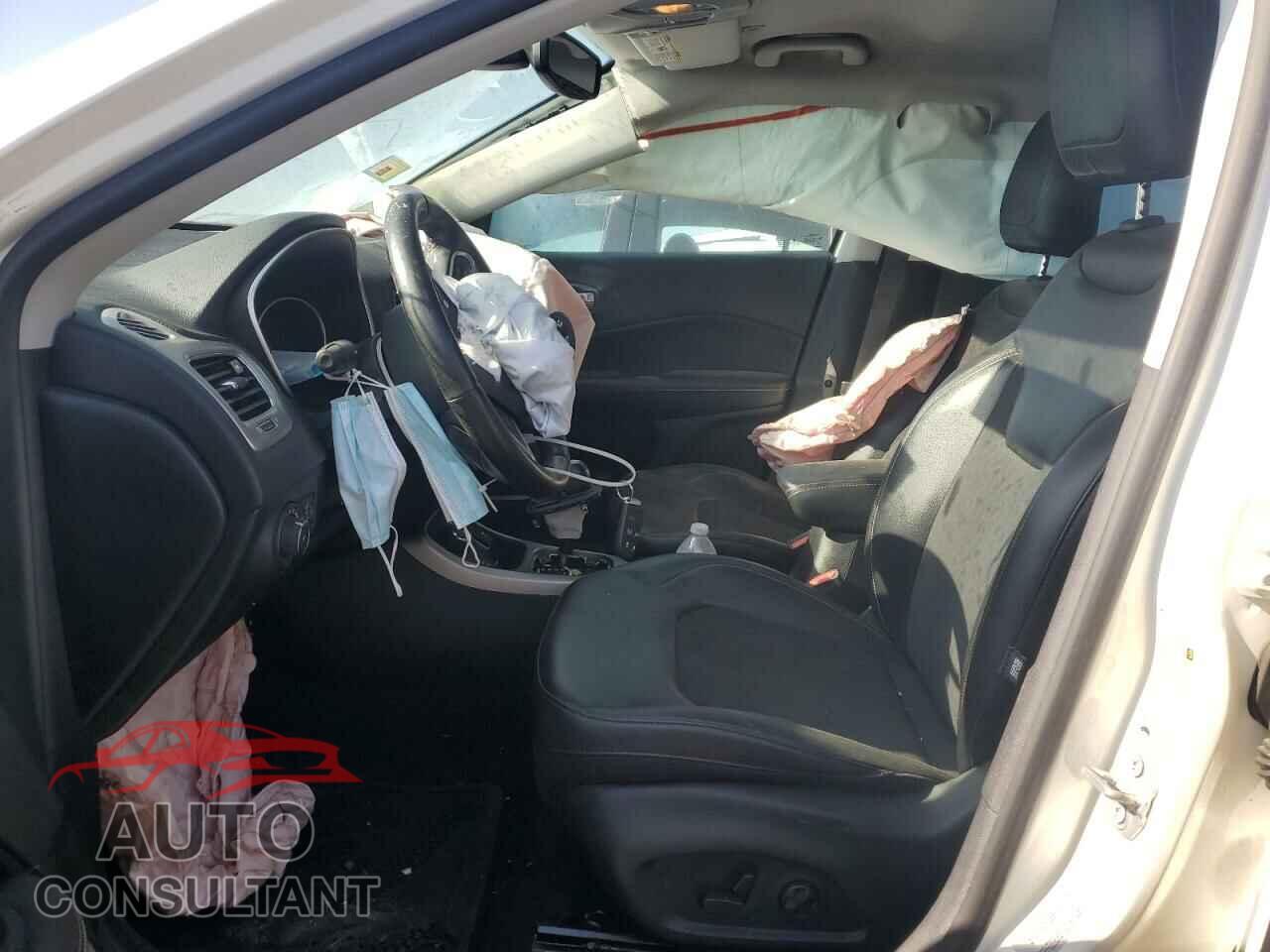 JEEP COMPASS 2017 - 3C4NJDBB8HT629254