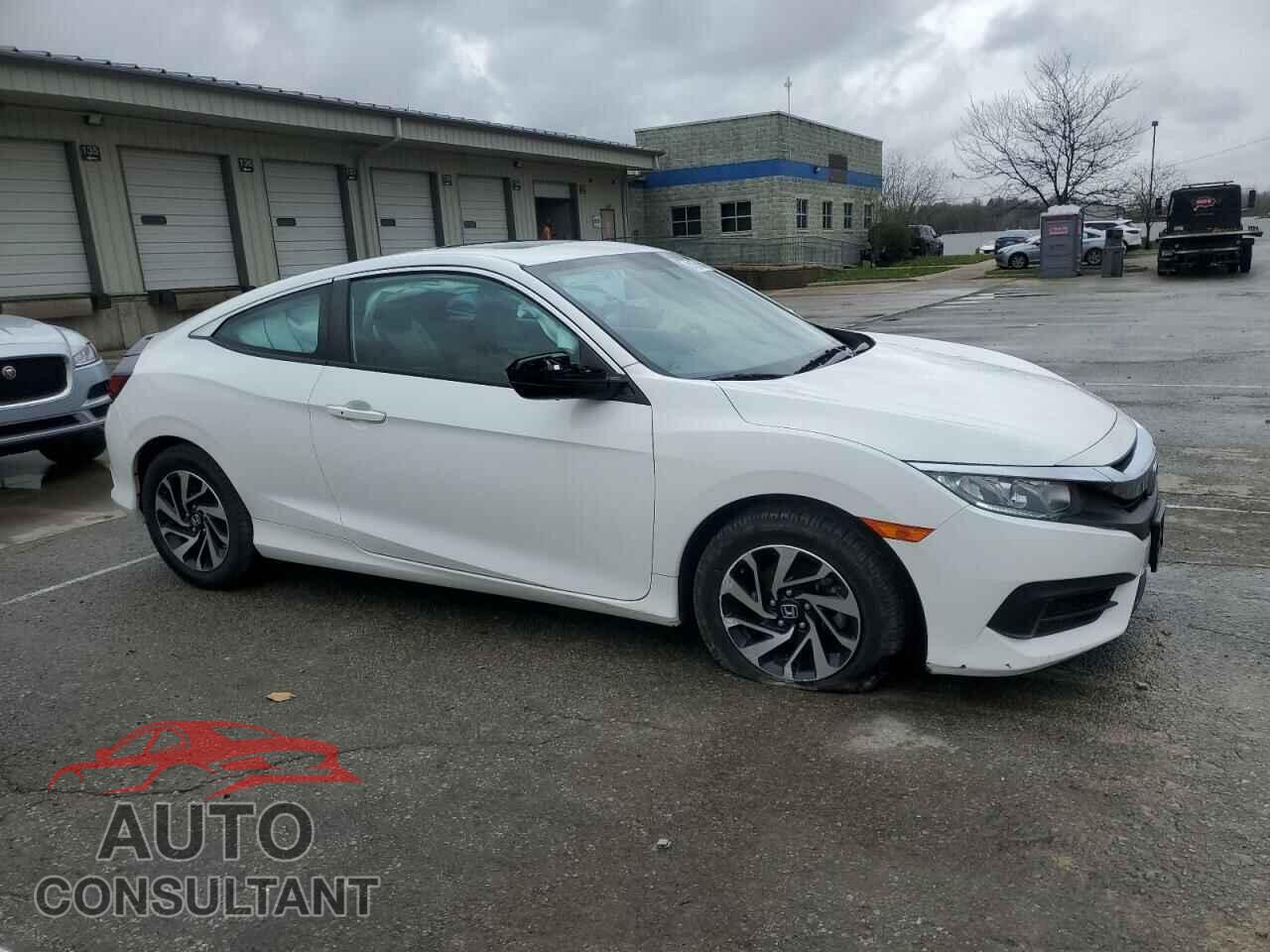HONDA CIVIC 2018 - 2HGFC4B08JH303595