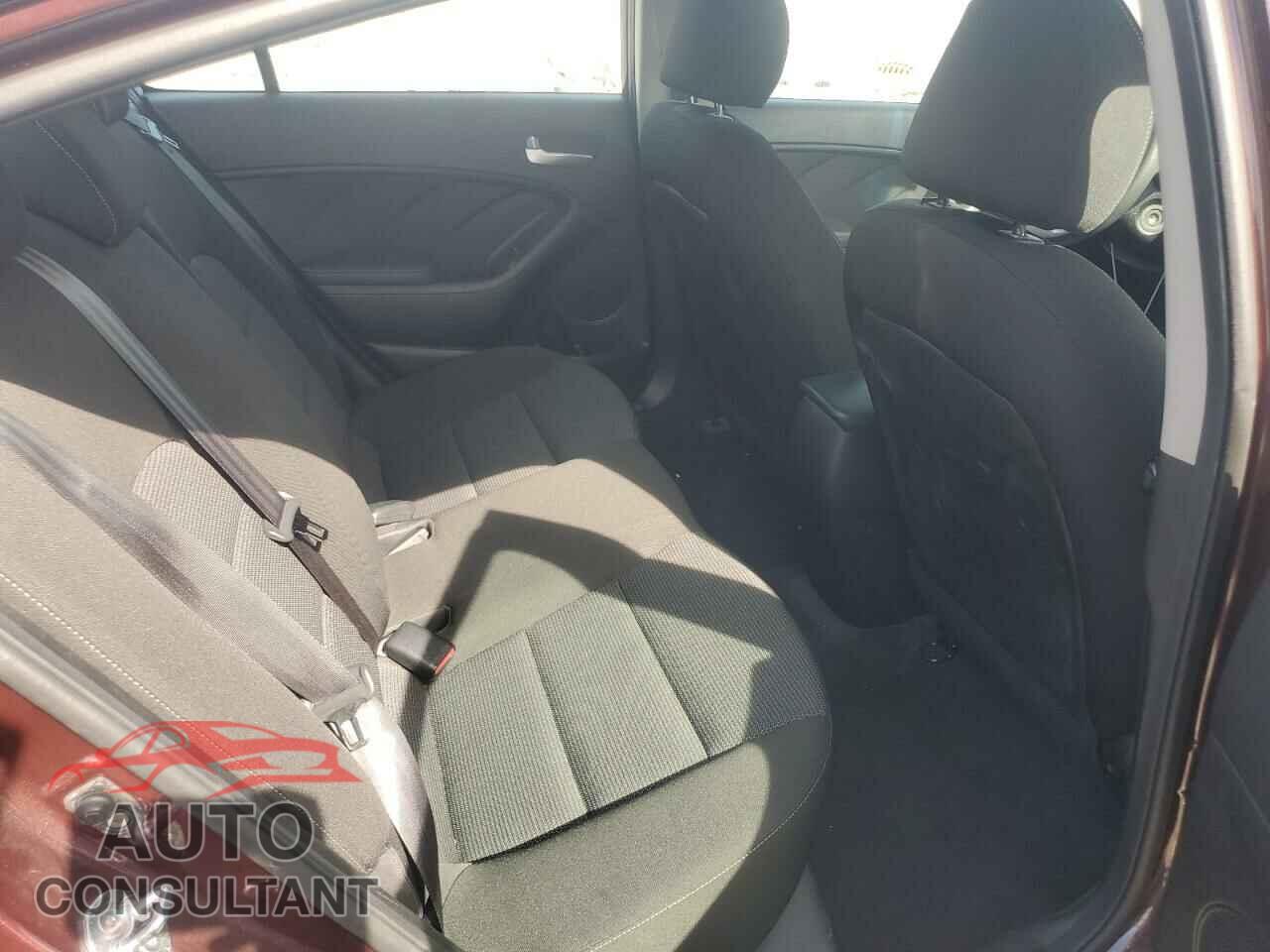 KIA FORTE 2018 - 3KPFK4A70JE175686