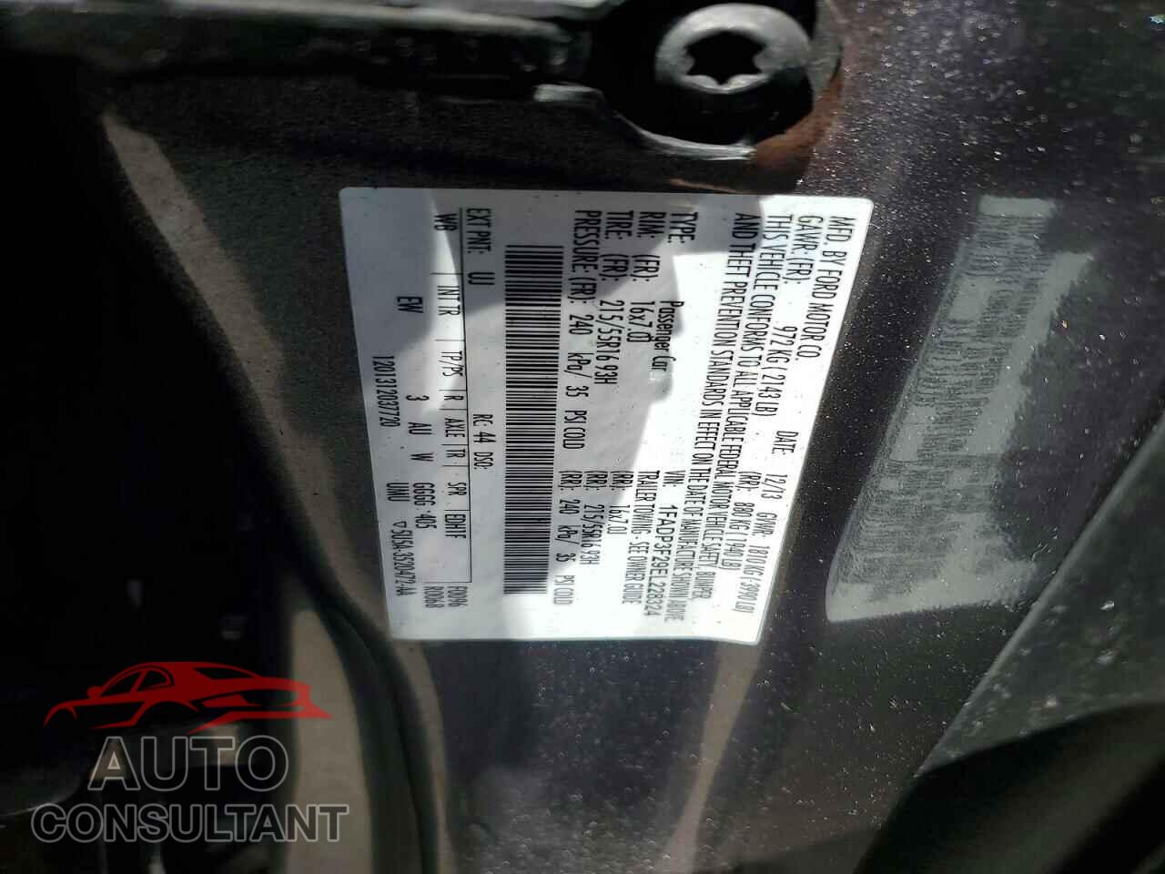FORD FOCUS 2014 - 1FADP3F29EL228324