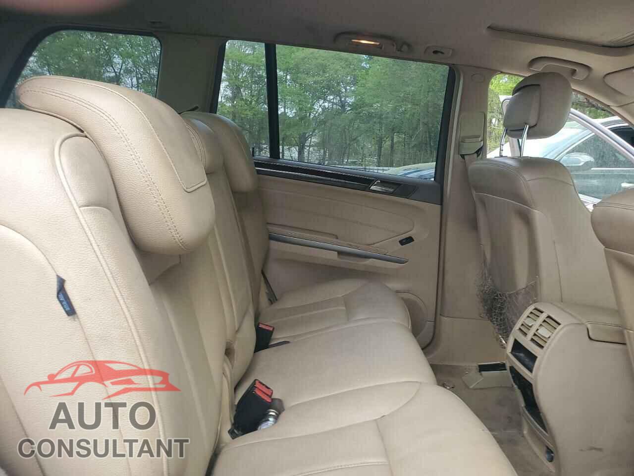 MERCEDES-BENZ GL-CLASS 2011 - 4JGBF7BE8BA754846