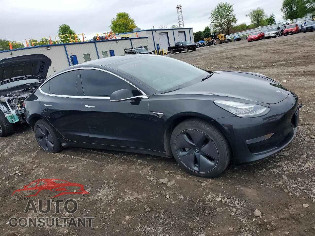 TESLA MODEL 3 2019 - 5YJ3E1EA5KF421061