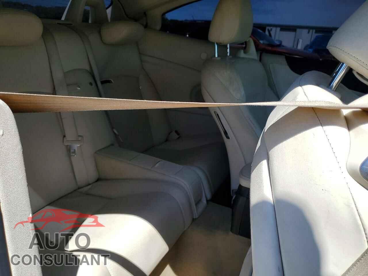 LEXUS IS 2010 - JTHFE2C23A2501876