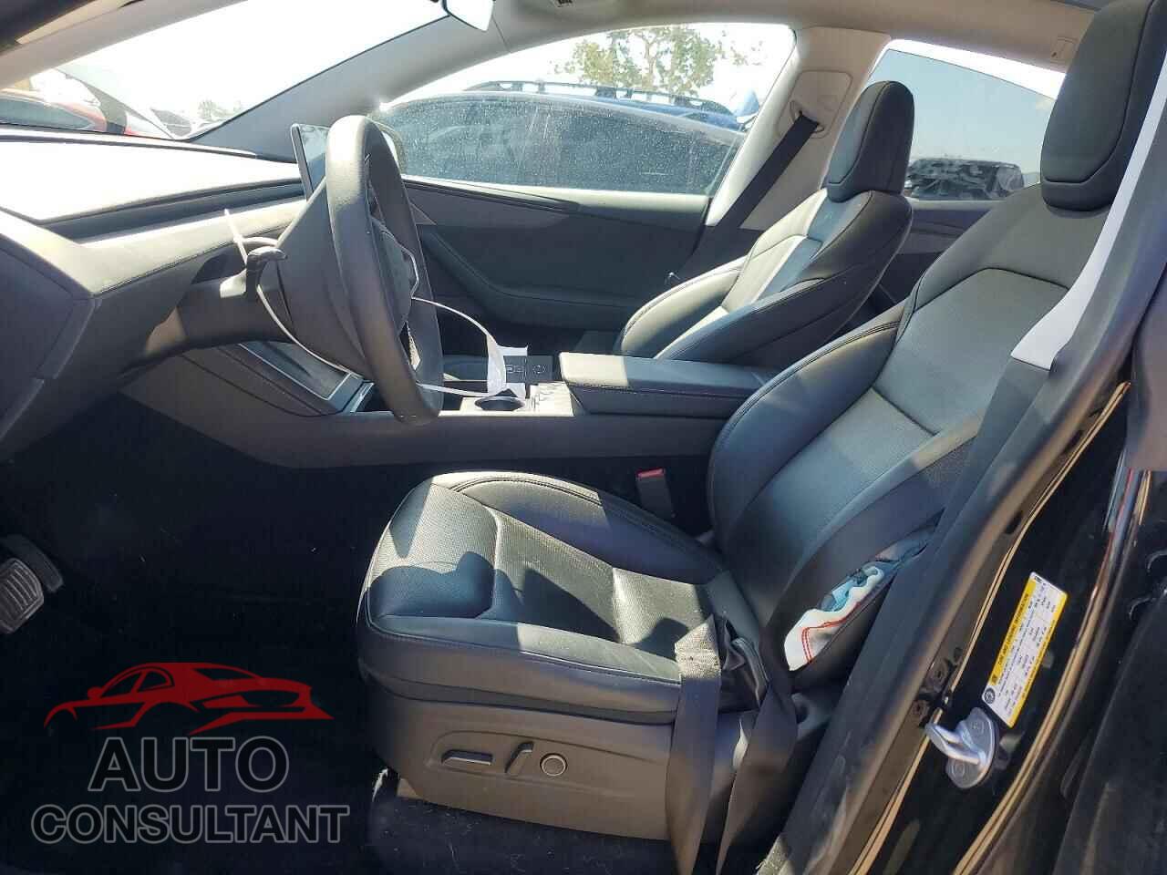 TESLA MODEL Y 2026 - 7SAYGDEE0TF370903