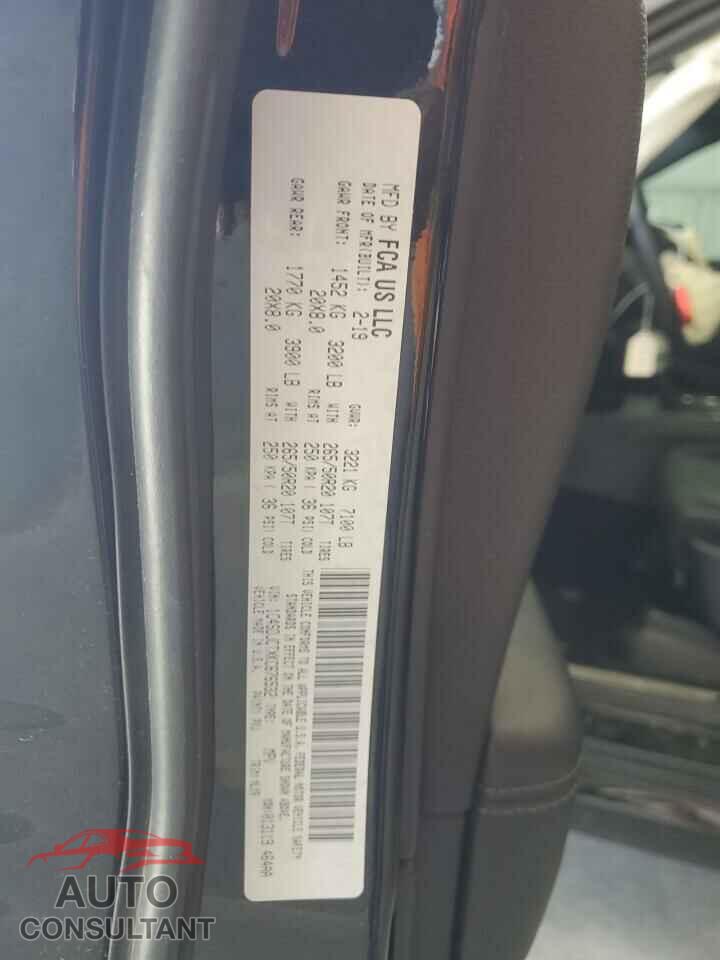 DODGE DURANGO 2019 - 1C4SDJCTXKC676532