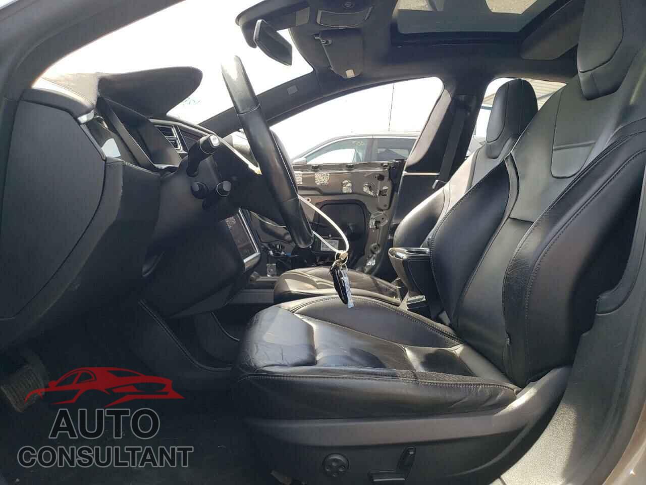 TESLA MODEL S 2016 - 5YJSA1E14GF131506