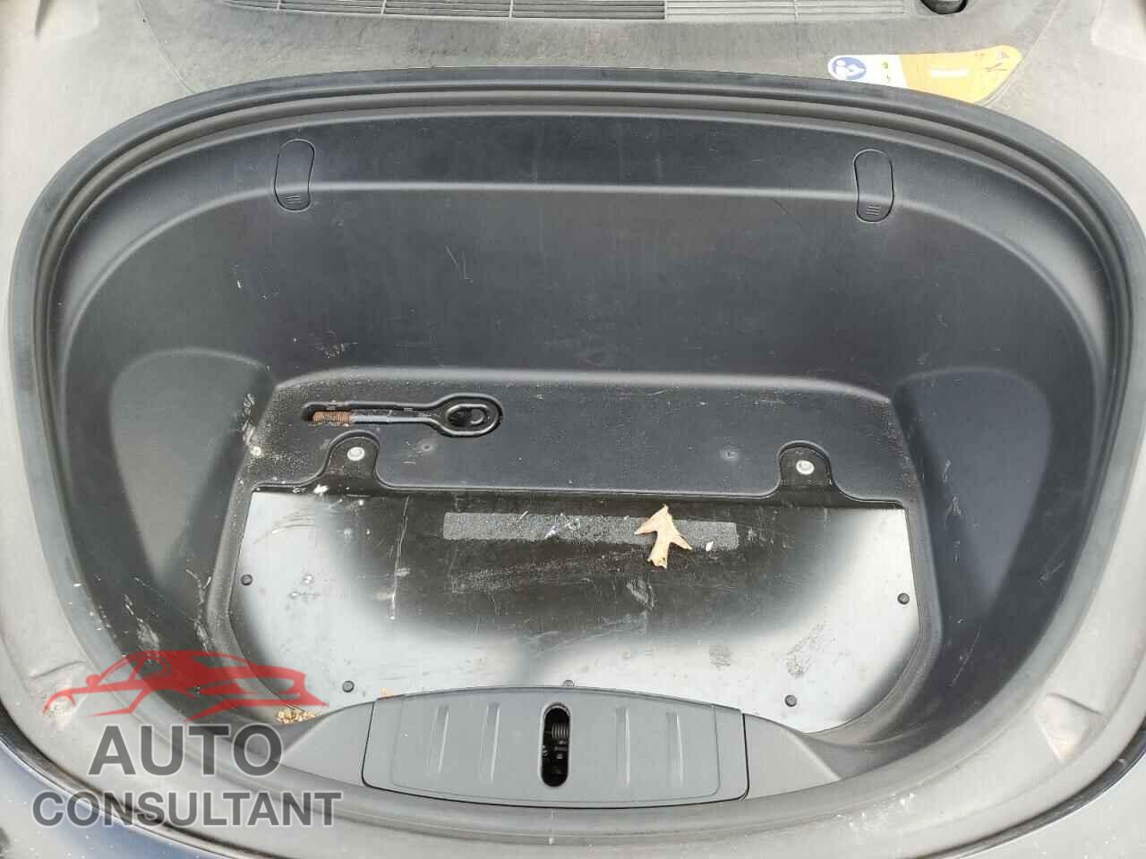 TESLA MODEL 3 2018 - 5YJ3E1EA3JF002740