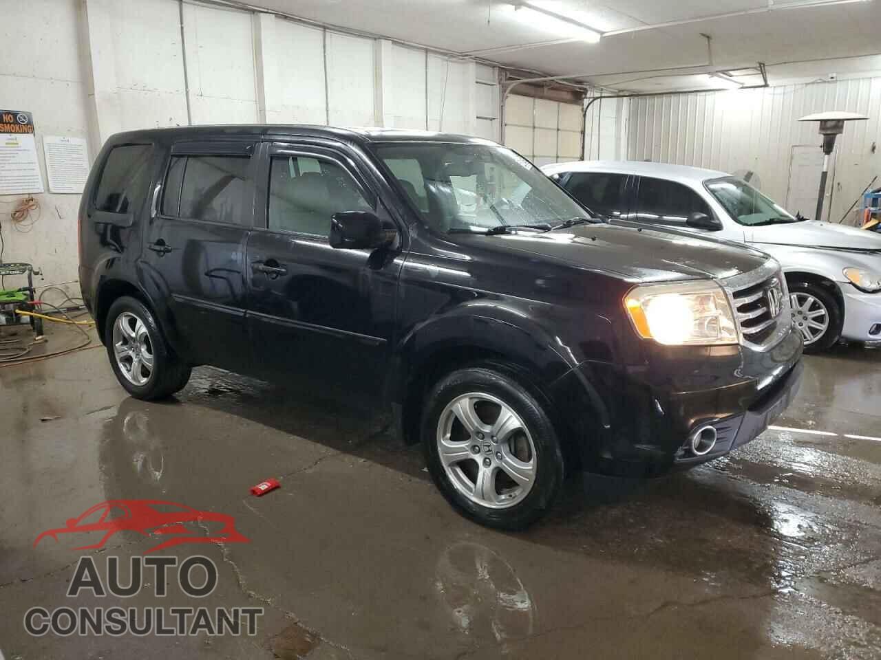 HONDA PILOT 2015 - 5FNYF4H63FB027611