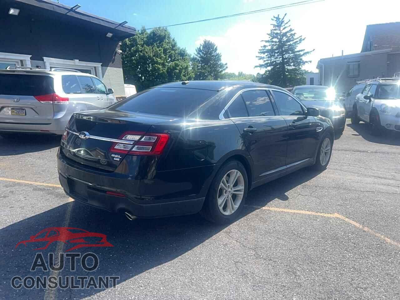 FORD TAURUS 2015 - 1FAHP2H87FG126866