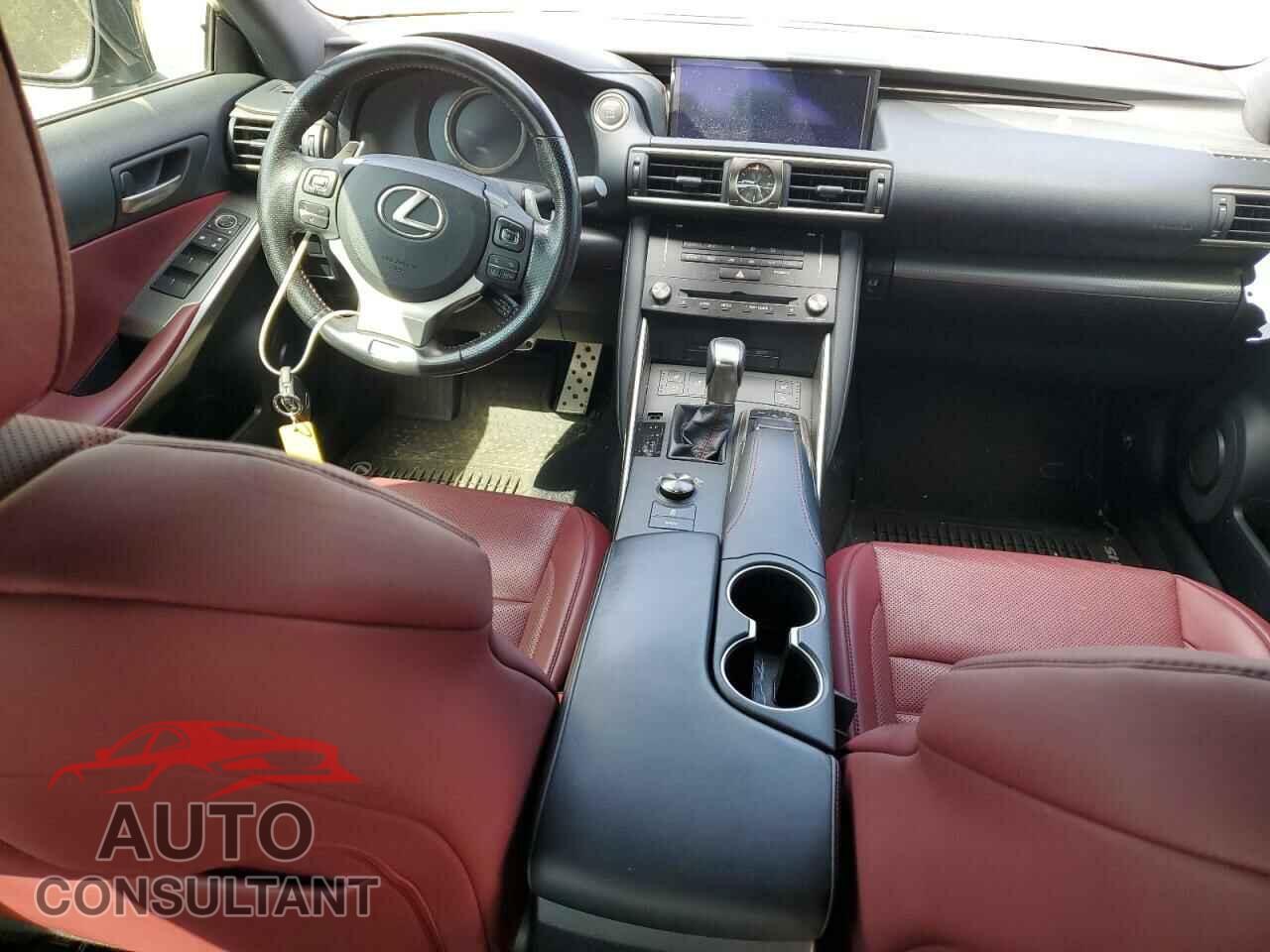 LEXUS IS 2017 - JTHCE1D23H5014410