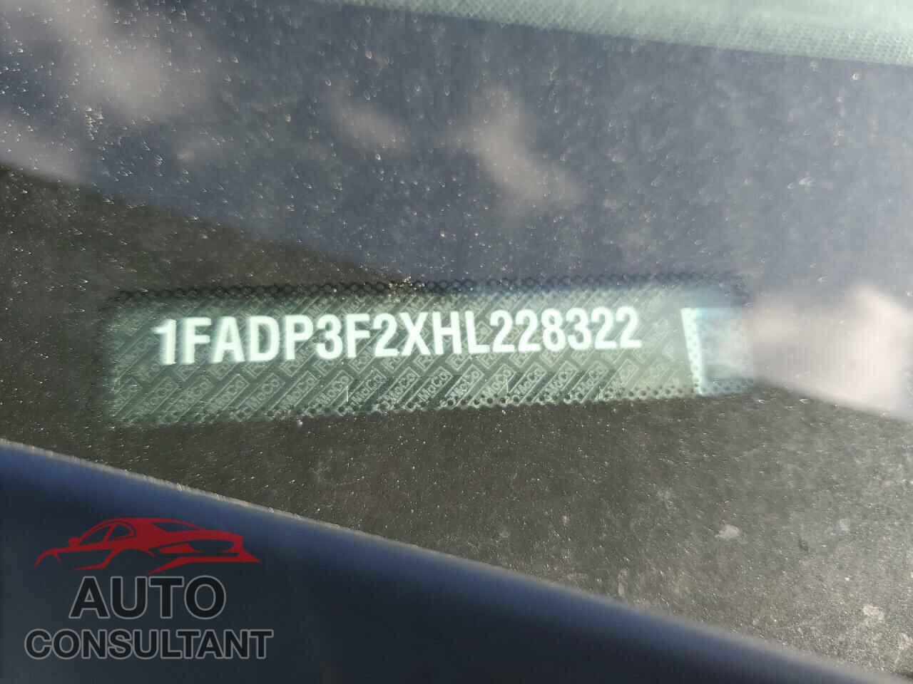 FORD FOCUS 2017 - 1FADP3F2XHL228322