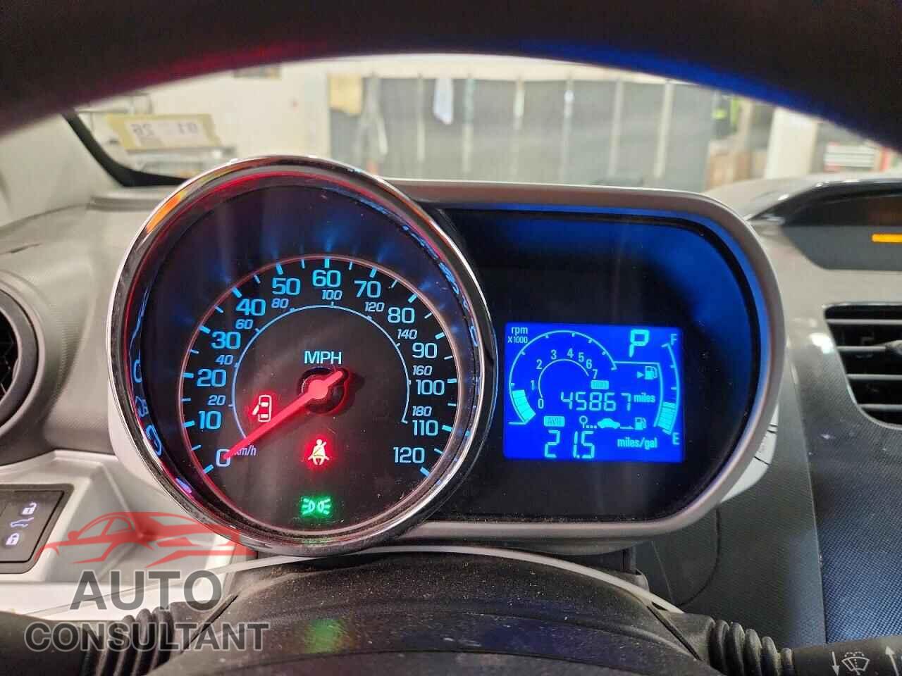 CHEVROLET SPARK 2015 - KL8CB6S90FC793774