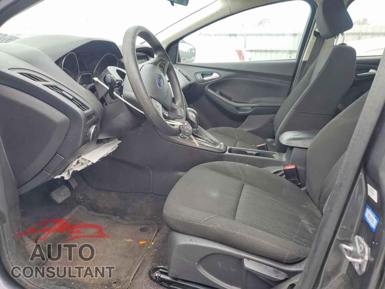 FORD FOCUS 2017 - 1FADP3H28HL244466