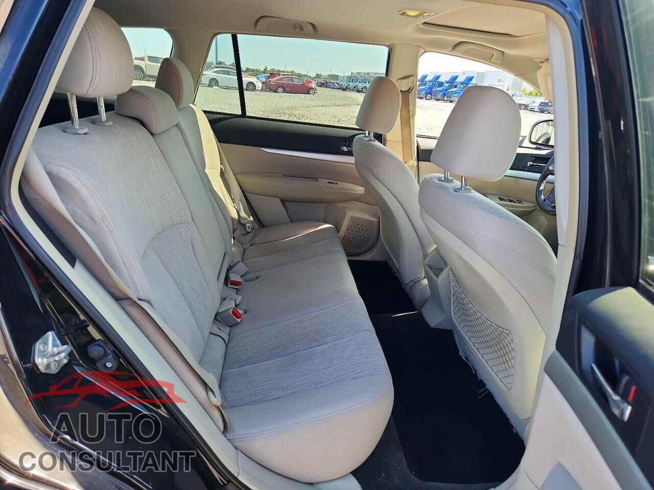 SUBARU OUTBACK 2013 - 4S4BRBGC3D3222879