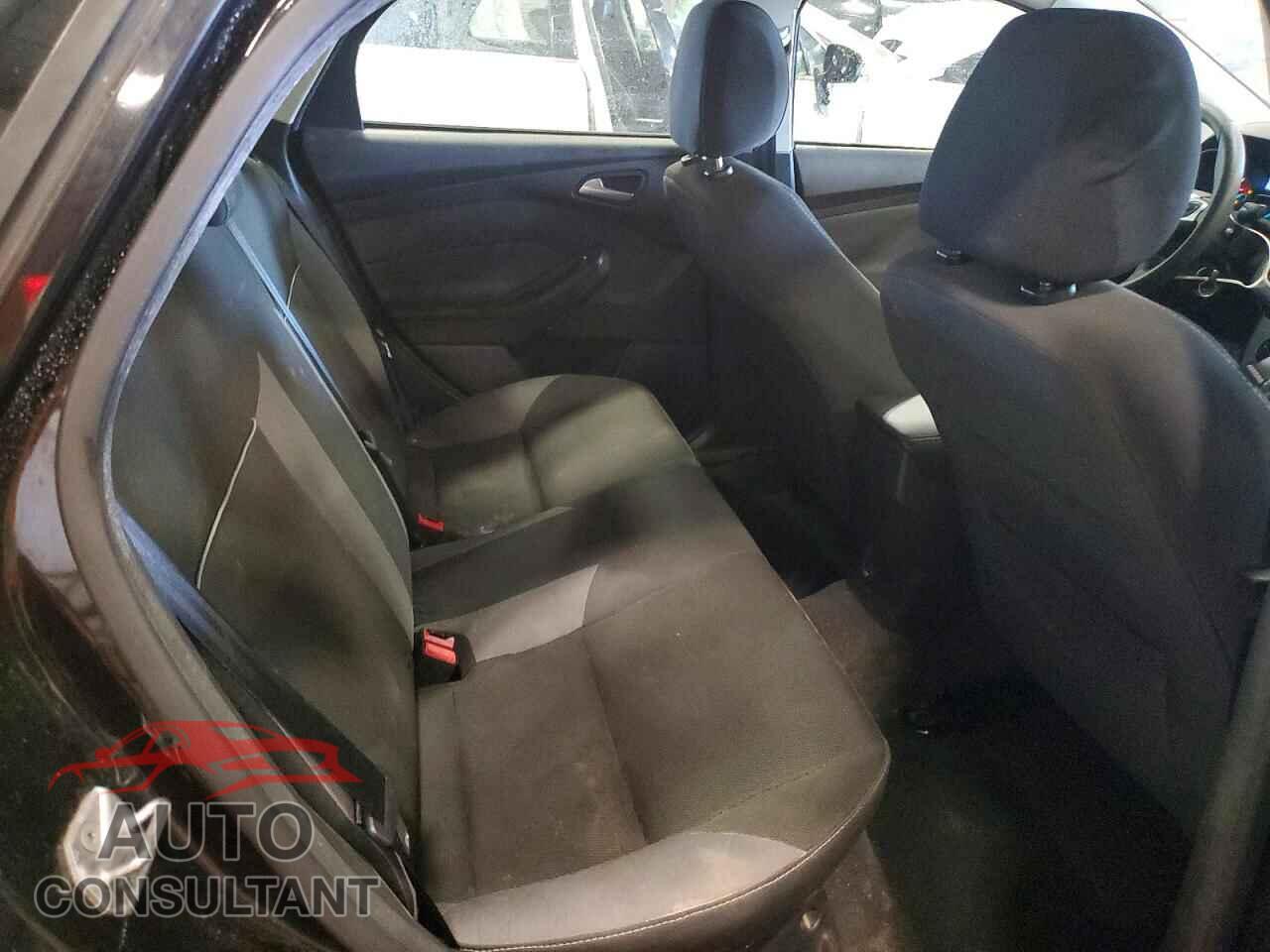 FORD FOCUS 2014 - 1FADP3F20EL108055