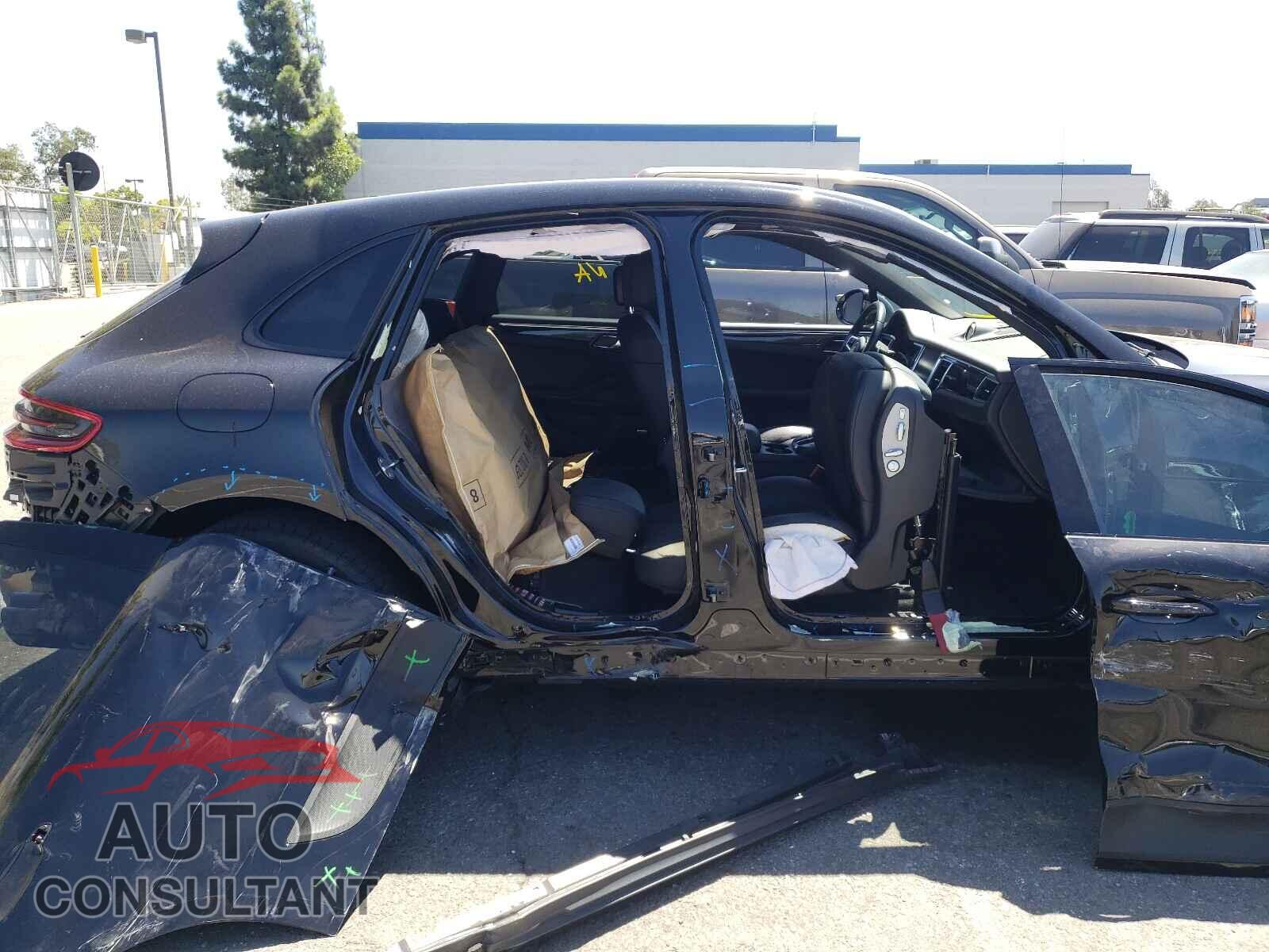 PORSCHE MACAN 2018 - WP1AA2A5XJLB13217