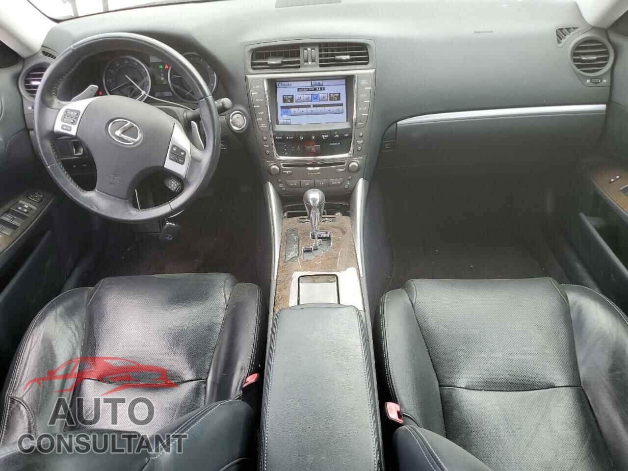 LEXUS IS 2011 - JTHBF5C2XB5150641