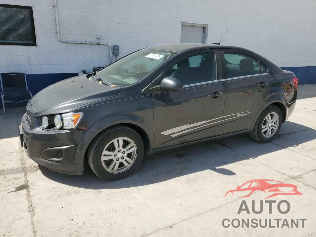 CHEVROLET SONIC 2015 - 1G1JC5SH7F4123235