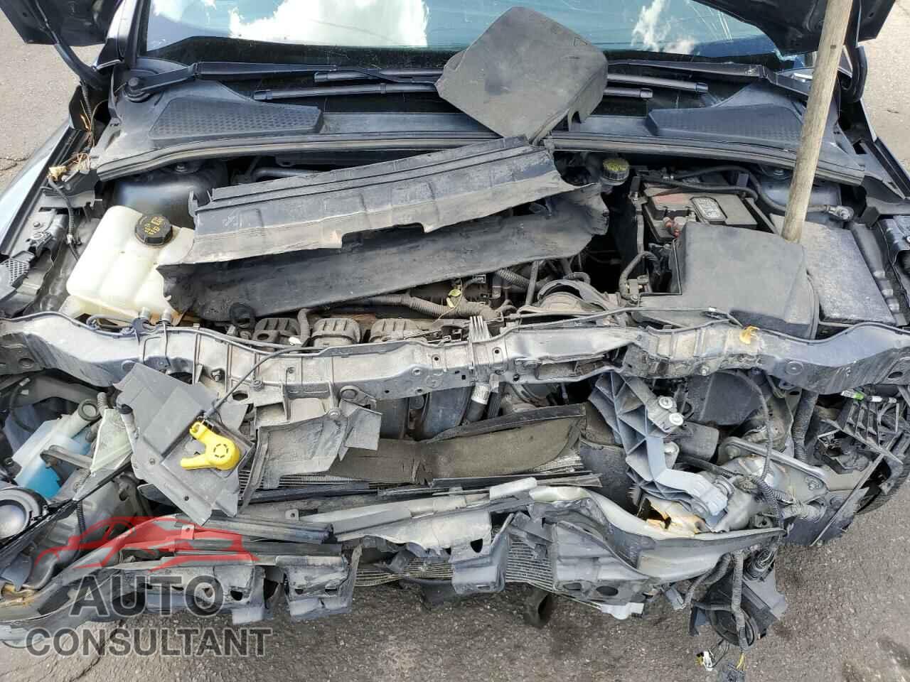 FORD FOCUS 2016 - 1FADP3F25GL379700